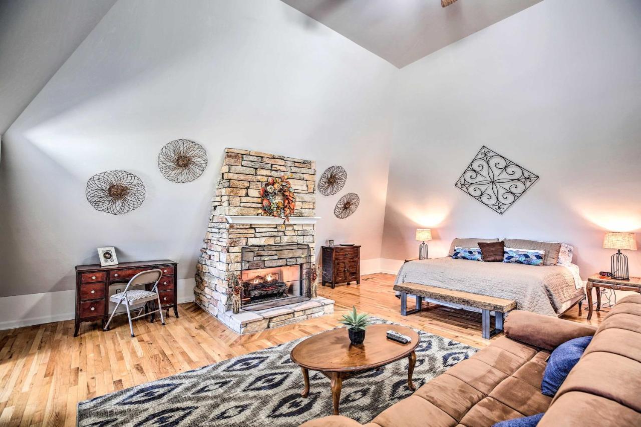 Lake Allatoona Area Studio With Pool And Views! CartersvilleCartersville  Kültér fotó